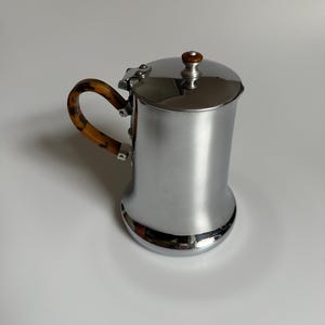 Retro-Krug mit verchromtem Deckel und Schildpatt-Bakelitgriff aus der Mitte des 20. Jahrhunderts, Leeds