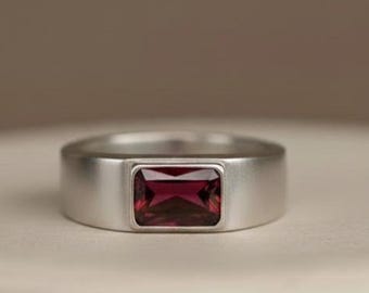Red Garnet Signet Ring, 925 Sterling Silver, Natural Garnet Ring, Simple Men's Cushion Red Garnet Ring, Garnet Jewelry, Gifts for Him