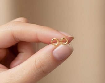 Open Circle Stud Earrings, Tiny Circle Earrings, Minimalist Earrings, Open Circle Earrings, Dainty Earrings, Circle Earrings, Gifts For Her