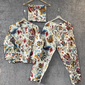 Indian Cotton Pajama Set: Women&#39;s Summer Nightwear, Printed Lounge Set