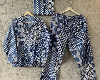 Indischer Baumwoll-Pyjama-Set: Indigo-Blumendruck-Nachtanzug für Damen