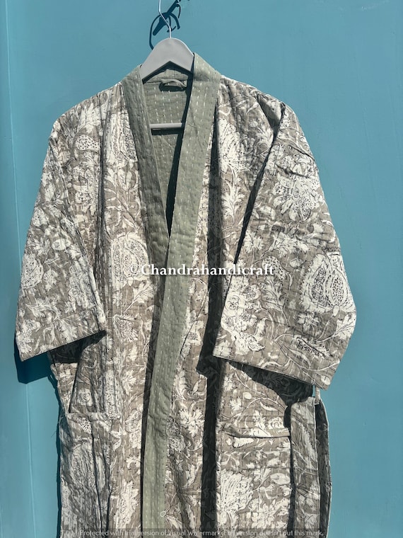 Handmade Grey Floral Kantha Robe: 100% Cotton Kimono