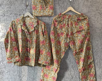 Floral Cotton Pajama Set: Indian Print Nightwear