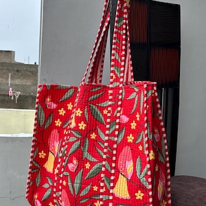 Indian Tote Bag Red Floral Print Quilted Cotton Shoulder Bag Women Handmade Shopping Bag Boho Reversible Travel Purse Large Kantha Handbag