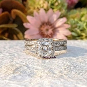 1ct Cushion Cut Moissanite Engagement Ring Set 14K Yellow Gold Halo Bridal Set Stacking Anniversary Ring Set For Women Birthday Gift