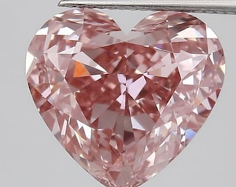 Anillo de compromiso con diamante cultivado en laboratorio de 4 quilates con corazón rosa y certificación IGI