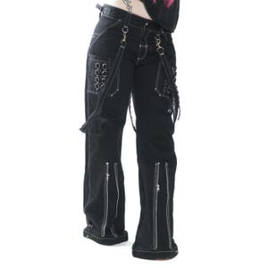Gothic Hose mit Ketten: Industrial Techwear Streetwear