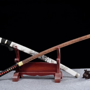 Handcrafted Rosewood Japanese Katana Wooden Sword – Samurai Style Training Blade for Kendo, Iaido, Cosplay & Display -Balanced Wooden Blade