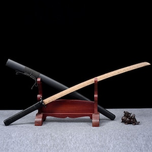 Handcrafted Rosewood Kendo Wooden Sword Traditional Japanese Samurai Training Blade for Kendo, Cosplay & Display Durable Wooden Katana