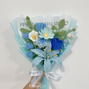Ramo de flores de lirio azul de ganchillo, rosa de punto, tulipán, ramo de lirio del valle, regalos de cumpleaños y aniversario para novia, mamá, esposa, papá, abuela.