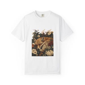 Nature-Inspired Embroidery Fox Graphic T-Shirt, Cozy Animal Lover Tee, Unisex Gift, Eco-Friendly Apparel, Summer Style, Relaxed Fit