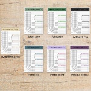 Puede incluir: Varios planificadores de seguimiento de h&aacute;bitos en diferentes colores, incluyendo beige, verde, gris, azul, rosa y morado. Cada planificador presenta un dise&ntilde;o de cuadr&iacute;cula con el texto alem&aacute;n "GEWOHNHEITSPLANER" y un t&iacute;tulo codificado por colores.
