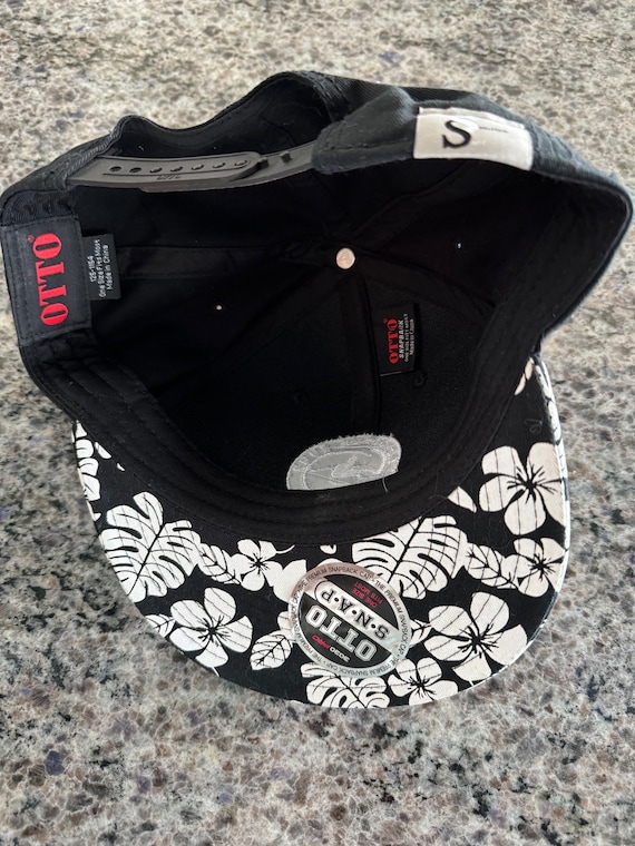 NWT Otto Snapback Hat Solution Surf Black & White Tropical