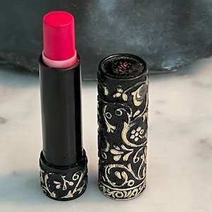 Vintage 1960/70&#39;s Dura-Gloss Pink Rose Lipstick in Black with gold Filigree Plastic Tube by Winawick ~ vintage lipstick, Duragloss lipstick