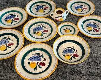 Vintage Stangl FRUIT Lot of Dinnerware- 5 Dinner plates, 2 Luncheon Plates, 1 Bread plate, creamer & serving bowl