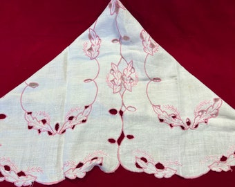 Vintage Cream LInen Table Runner W/ Pink Embroidery Cut Out detail 13 1/2" x 40"~ spring table runner, embroidered table runner, cut work