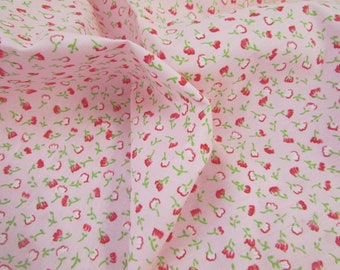 Tessuto di cotone vintage rosa con mini stampa floreale, 109 cm di larghezza x metro. Tessuto di cotone floreale, mini stampa floreale rosa, tessuto per abbigliamento, tessuto per trapunte.