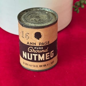 Antike Ann Page Muskatnuss Gewürzdose Litho Dose nie geöffnet! 2 oz von A & P Co-Lebensmittelgeschäft Dose, Vintage Küche, Vintage Gewürzdose, Ann Page Dose