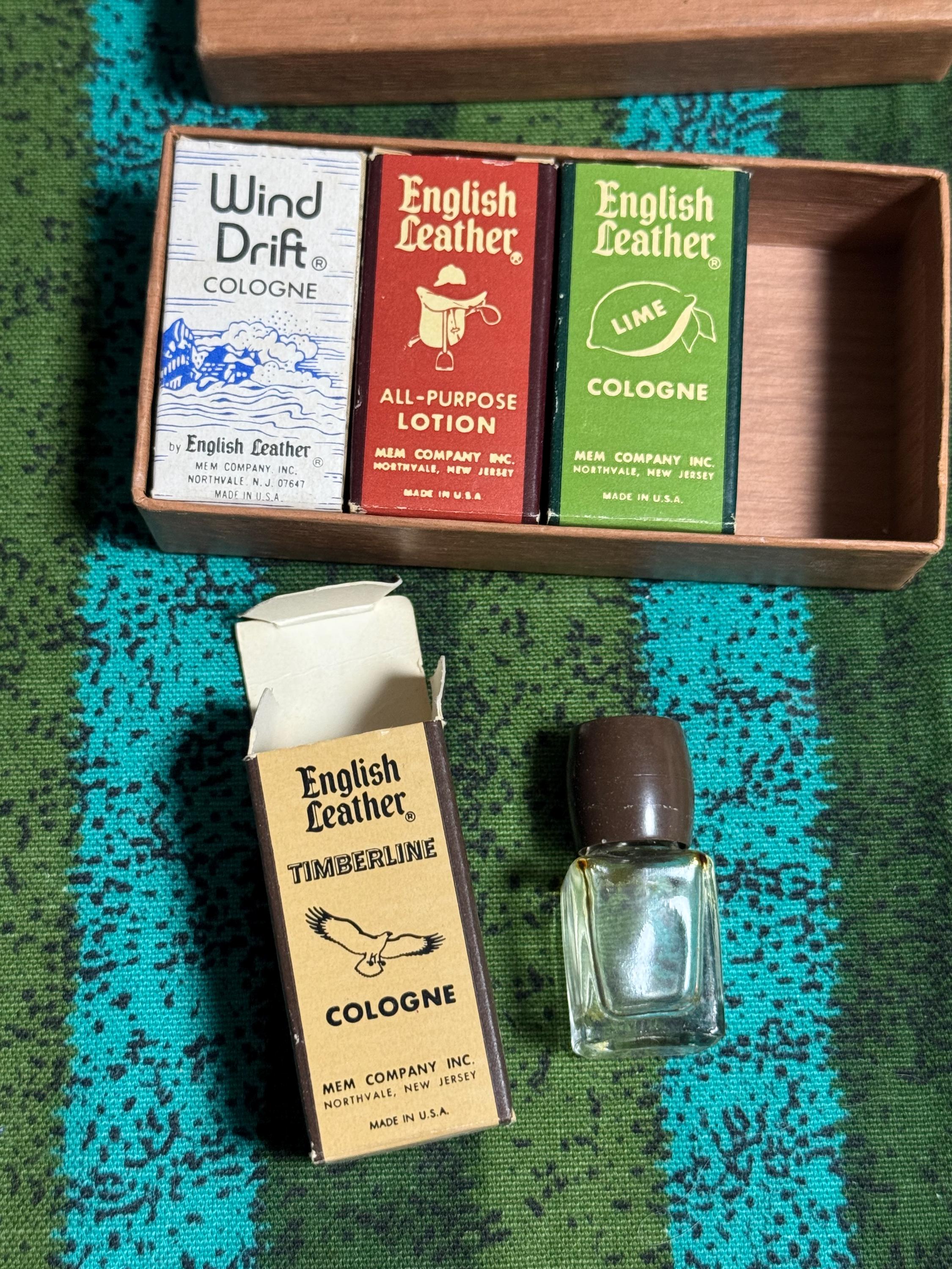 LEA アルファ 濃霧 fog 英語1枚　α 初版　EN old school 1970/80's English Leather Quartet Miniature Colognes in Box EMPTY