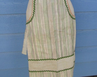 1950s Handmade Green and Tan Striped Half Apron with 2 Large pockets & Rickrack Detail, handmade apron, half apron
