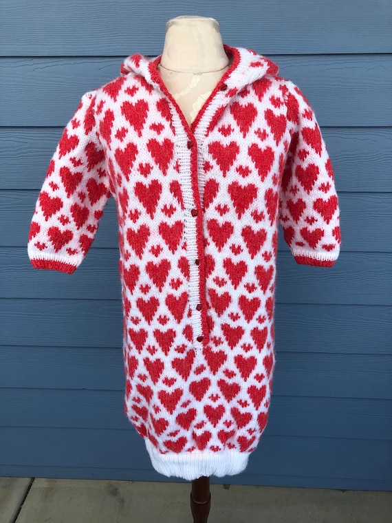 Vintage Norwegian Red & White Hearts Hooded Acryli
