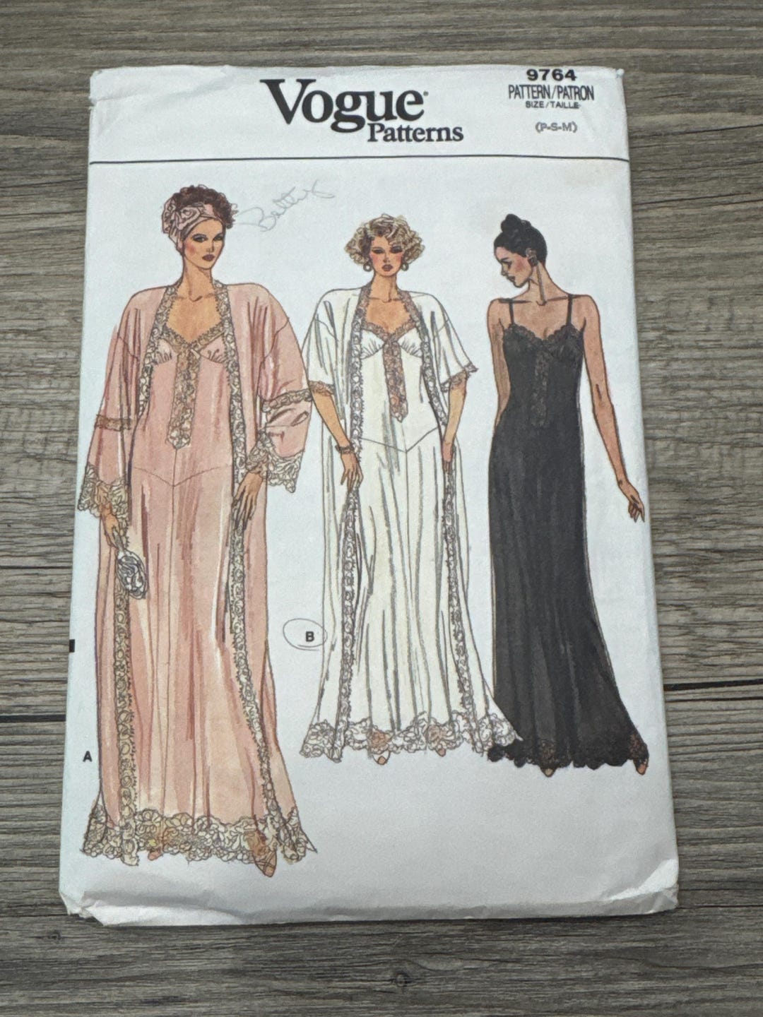1986 Vogue Sewing Pattern 9764 Misses Peignoir Long Sexy Slip Nightgown ...