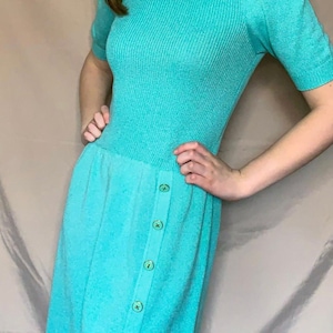 BEAUTIFUL VINTAGE ST. JOHN BY MARIE GRAY SANTANA KNIT DRESS IN JADEIT –  Vintage Clothing & Fashions