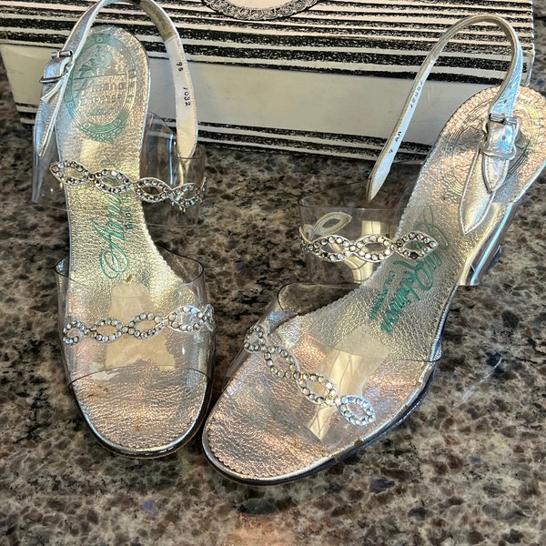Vintage Amano Clear w/ Silver Rhinestone Detail Slingback Sandals  Size 7.5 N- clear retro shoes, Amano shoes