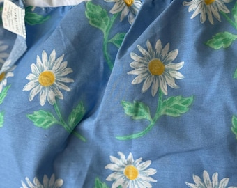 Blue Daisy Queen Bedskirt by Springmaid ~ daisy bedskirt, queen bedskirt, queen bed skirt, blue floral queen bed skirt