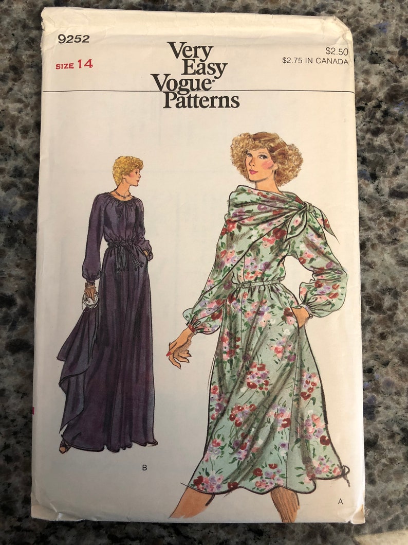 RARE 1970/'s Vogue Sewing Pattern 9252 Misses Short or Long Loose Dress with Shawl Size 14 Uncut 70/'s Vogue dress with scarf