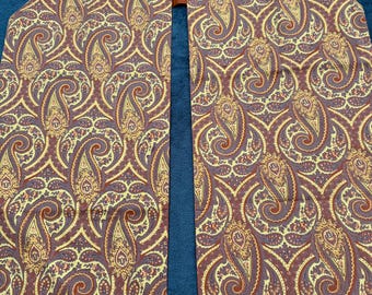 Sur La Table Rust Paisley Table Runner 14” x 84” 100% Cotton ~ fall table runner, rust table runner, red and yellow table runner