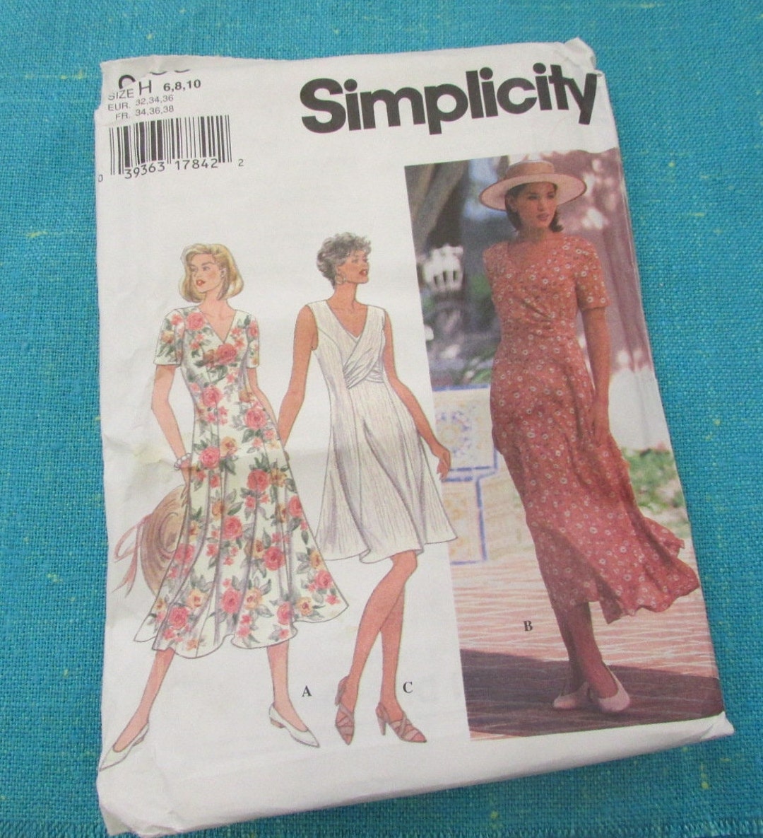 1995 Simplicity Sewing Pattern 9496 Misses Princess Seamed, Flared Dress With V Neckline and