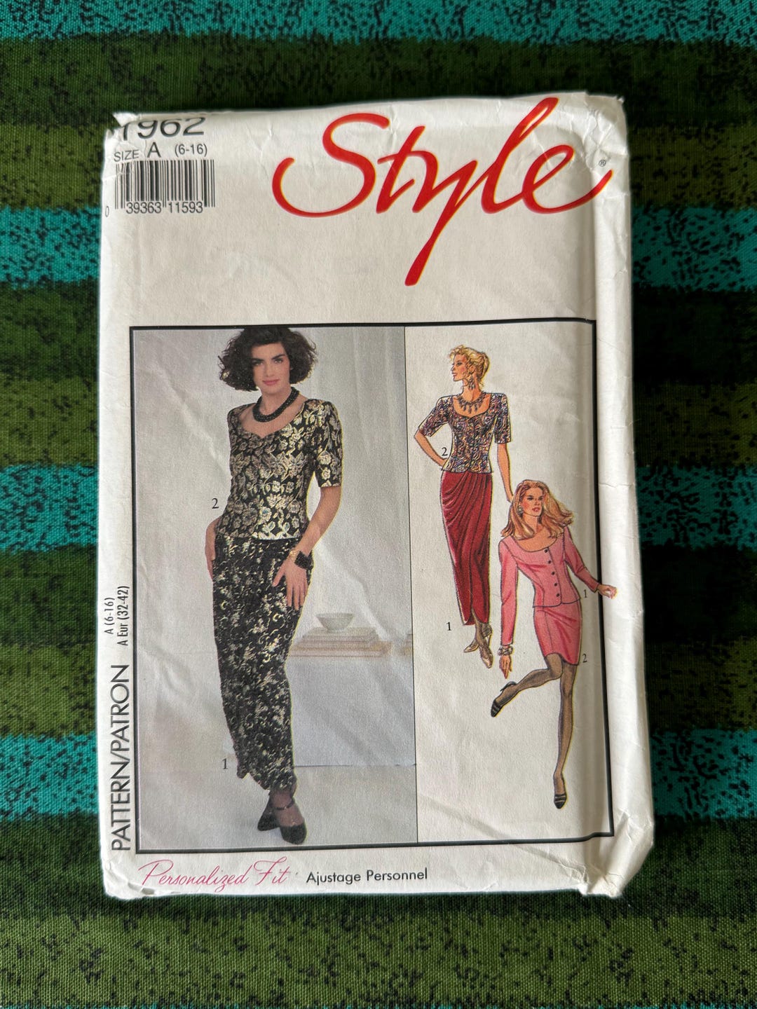 Patron De Couture Tailleur Jupe + Veste - Taille 44 - Magazine Femmes D'Aujourd'hui N°879 (1962)