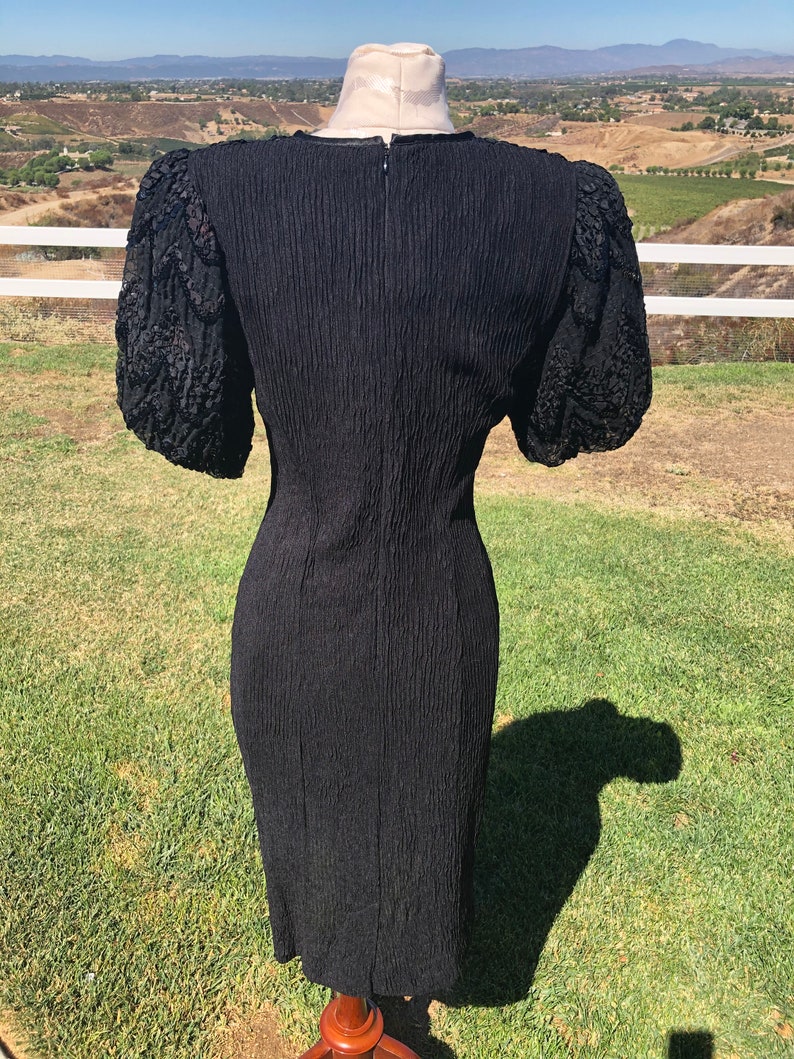 Vintage 1980/'s Leslie Fay Petites Black Pouf Sleeve Evening Dress with Detailed Neckline Stretch Fabric Size 10 Leslie Fay petites evening
