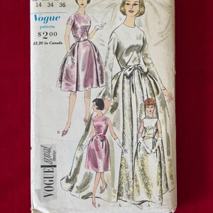 1950&#39;S Vogue Sewing Pattern 4285 Misses Bridal/Wedding/Evening Gown Short or Long Size 14 Uncut - 1950s wedding gown