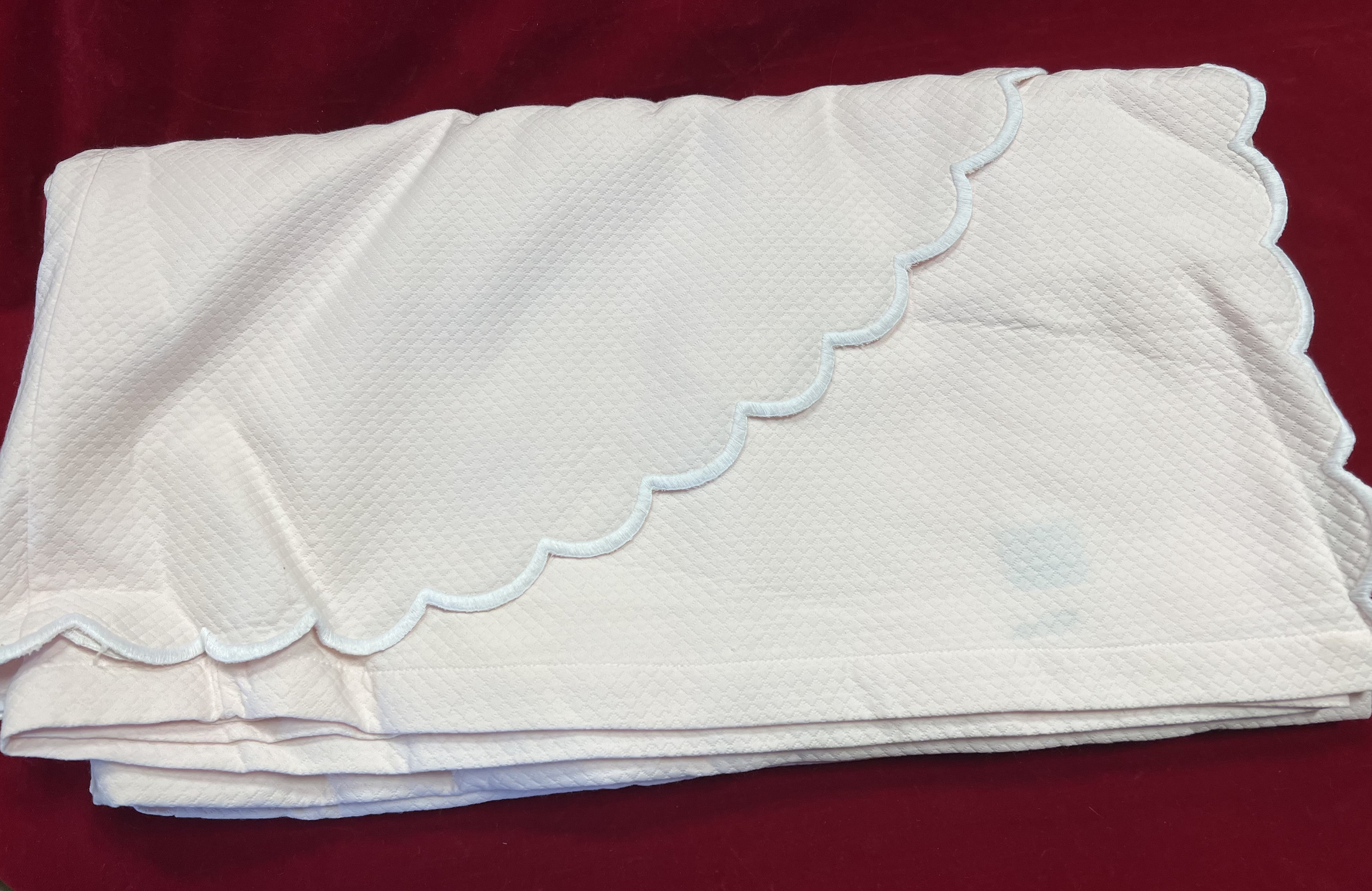 Matouk FULL Pale Pink Diamond Pique Coverlet W/scalloped Hem Etsy