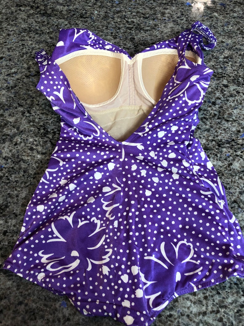Roxanne swimsuit 196070/'s Roxanne Purple Floral Pin Up Rockabilly One Piece Swimsuit with Molded Cup Size 16 Bust 38B with Union Label