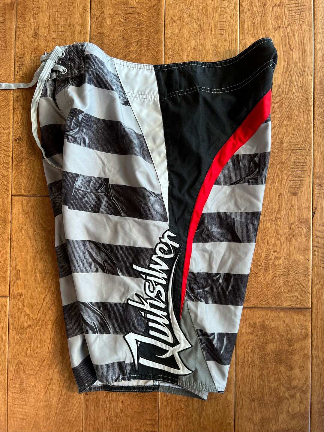 1990's Mens Quiksilver Black Stripe Boardshorts Swim Trunks Size 34 ...