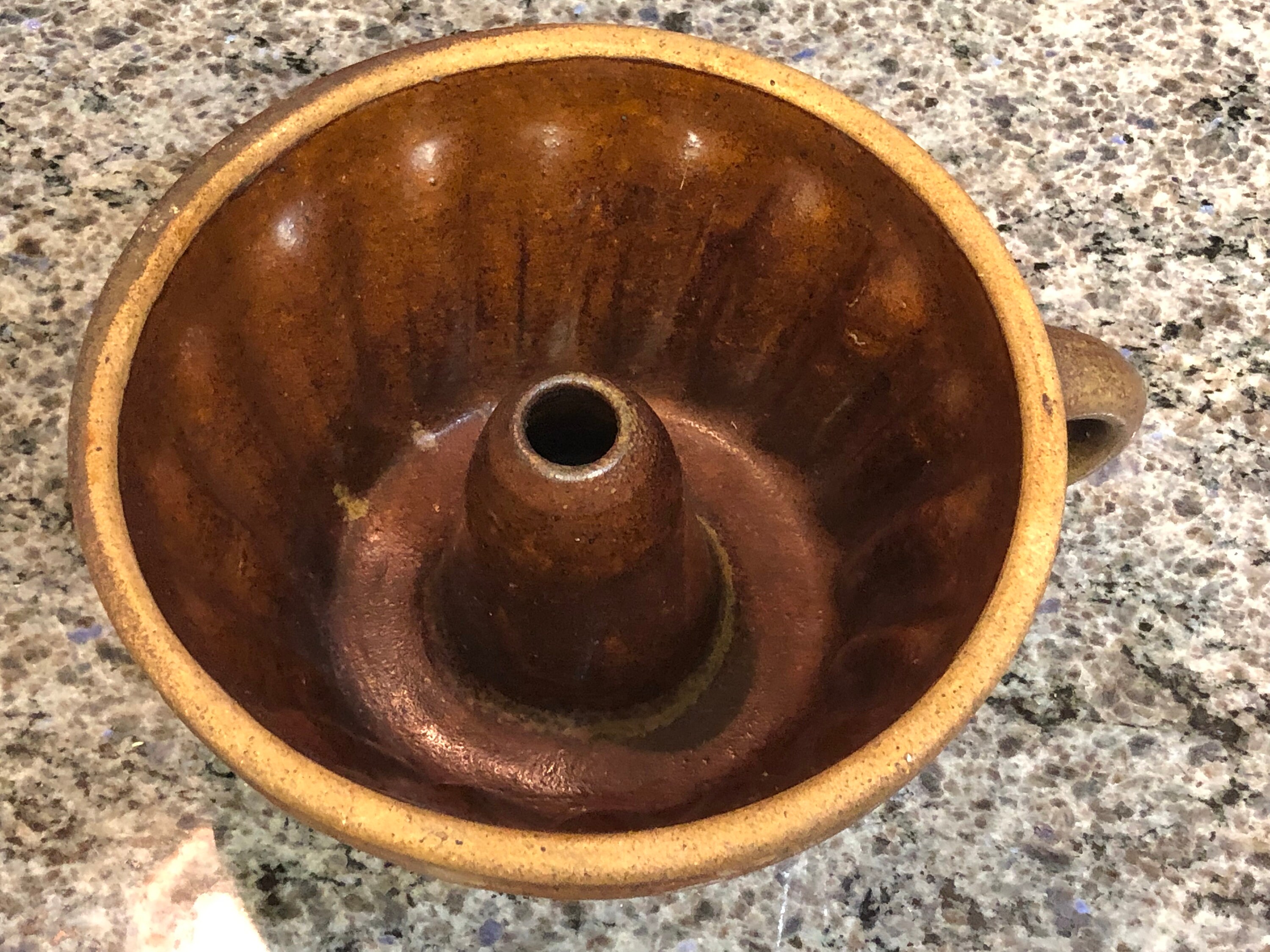 porcelain glazed stoneware bundt pan mold