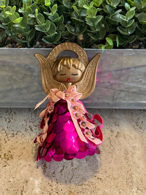 Angel's Face Small Bow Fuschia Pink Angel's Face Small Bow Fuschia Pink