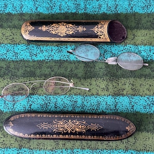Victorian Men's Spectacles Eyeglasses Black Lacquer w/ Gold Filigree Spectacle Eyeglasses Case~ U CHOOSE One Broken~ old spectacles,