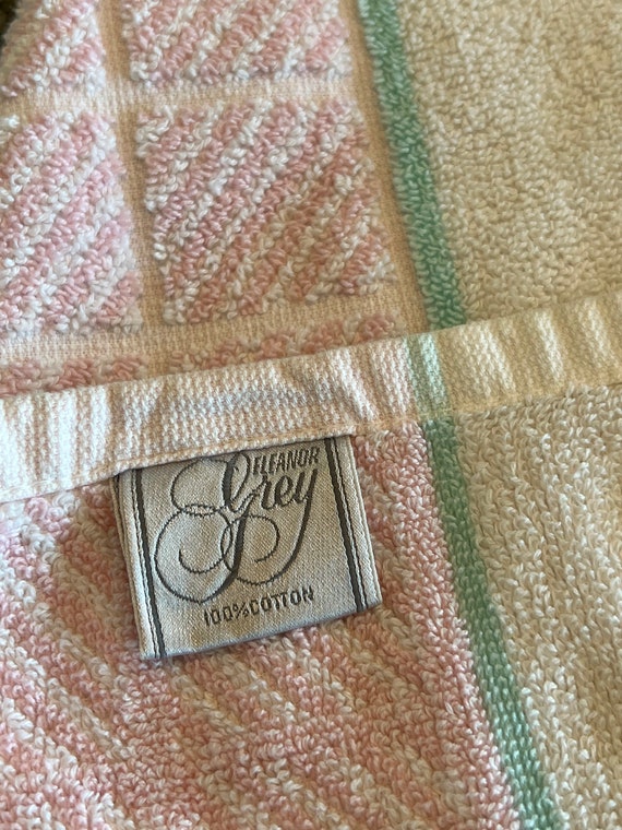 Vintage 90s Eleanor Grey for Chortex Pink Mint Green Embroidered