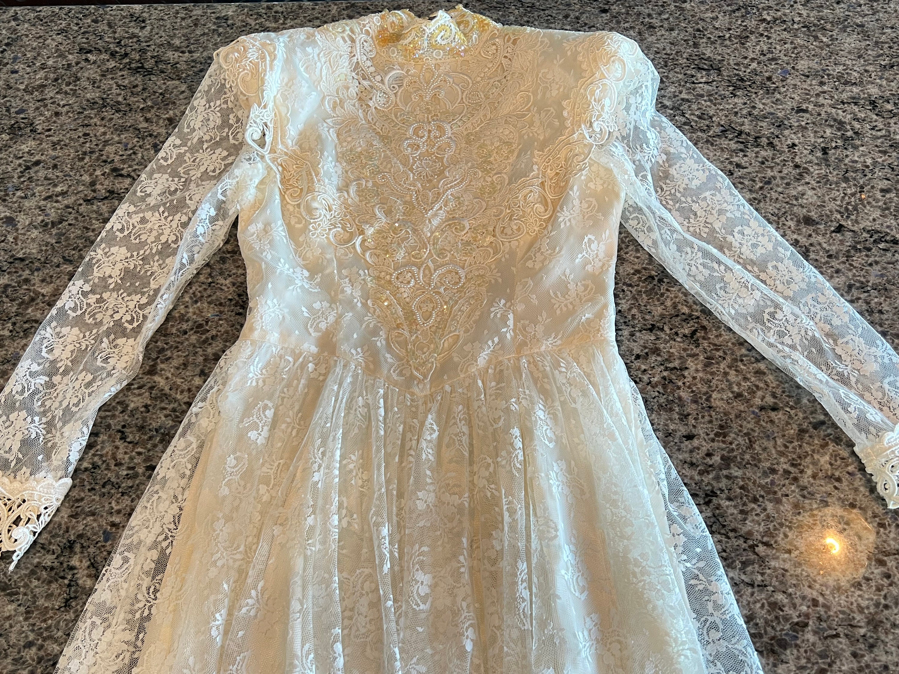 Vintage Jessica Mcclintock off White All Lace Long