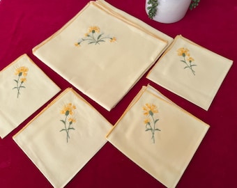 Vintage Yellow Embroidered 4 Corner Floral Square Tablecloth 41" with 4 Napkins~ square tablecloth, yellow embroidered tablecloth