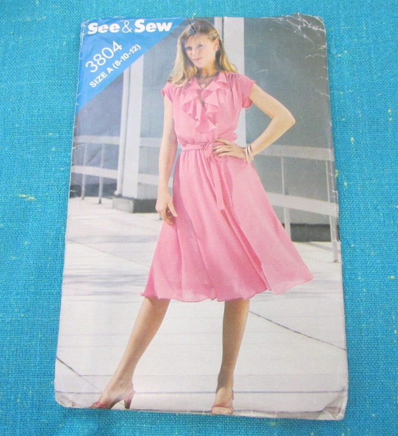 1980er Butterick See & Sew Schnittmuster 3804 Misses locker sitzendes Kleid mit kurzen Ärmeln, Größe 8-12 auf 12 schneiden Kurzarmkleid Bild 1