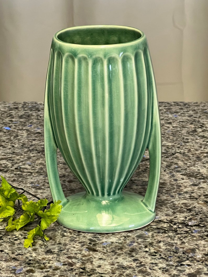 RARE Haeger Green Ribbed 9 Tall Vase Amphora No 215 Haeger Etsy