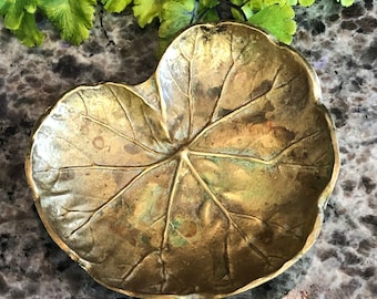 Vintage Virginia Metalcrafters Brass Lotus Leaf or Geranium Leaf Trinket Dish Copyright 1941 or 1944 4" x 3"- solid brass leaf dish