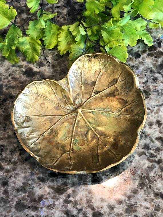 Vintage Virginia Metalcrafters Brass Lotus Leaf o… - image 1