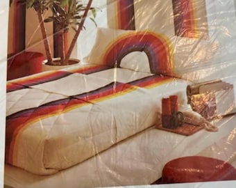 RARE Wamsutta 1970's Tomorrow's Rainbow Orange and Brown Full Comforter- 1970s bedding, 1970s bedroom, rainbow comforter