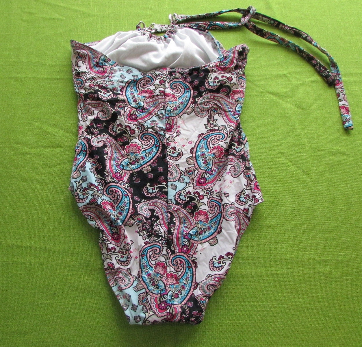 Love Your Assets by Sara Blakely Spanx Sz M One Piece Paisley Print  Swimsuit 